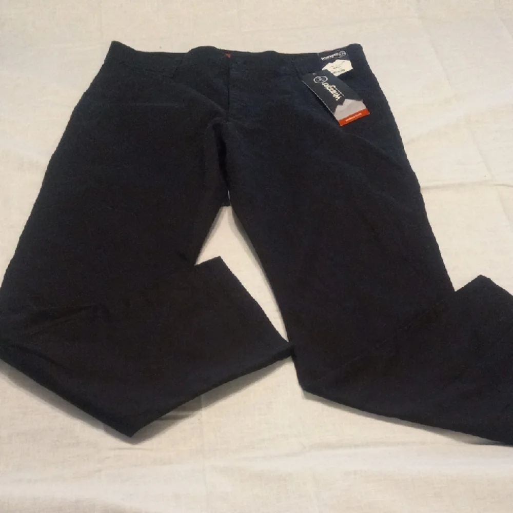 Wrangler ATG Men's Black Pants - Picture 1 of 6